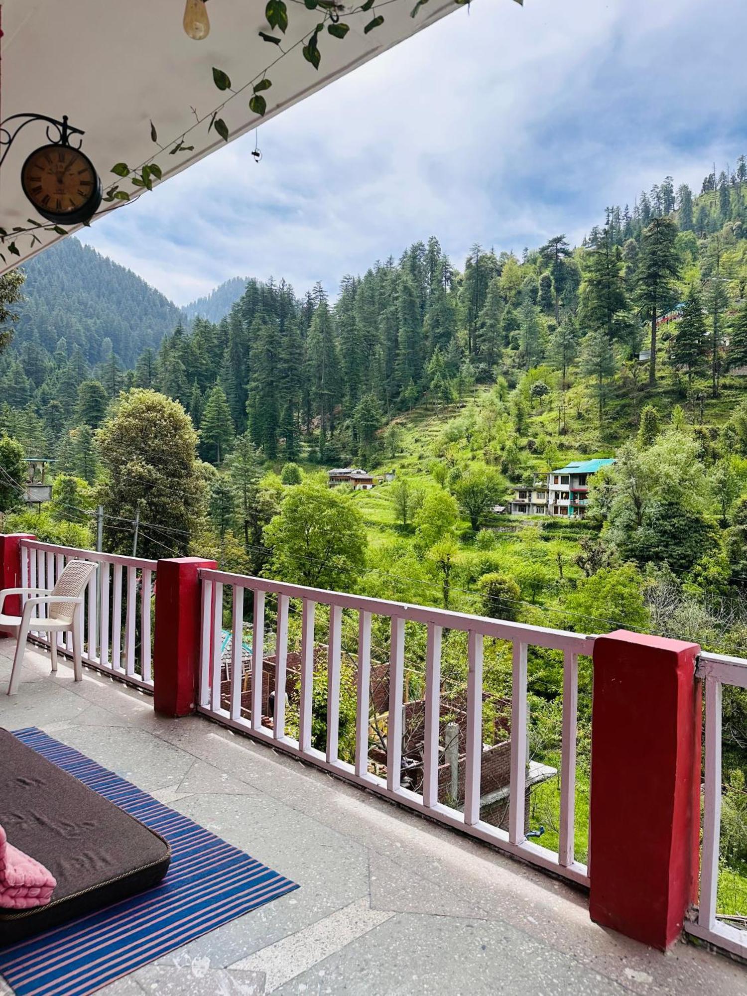Hostel 360 Degree, Jibhi ภายนอก รูปภาพ